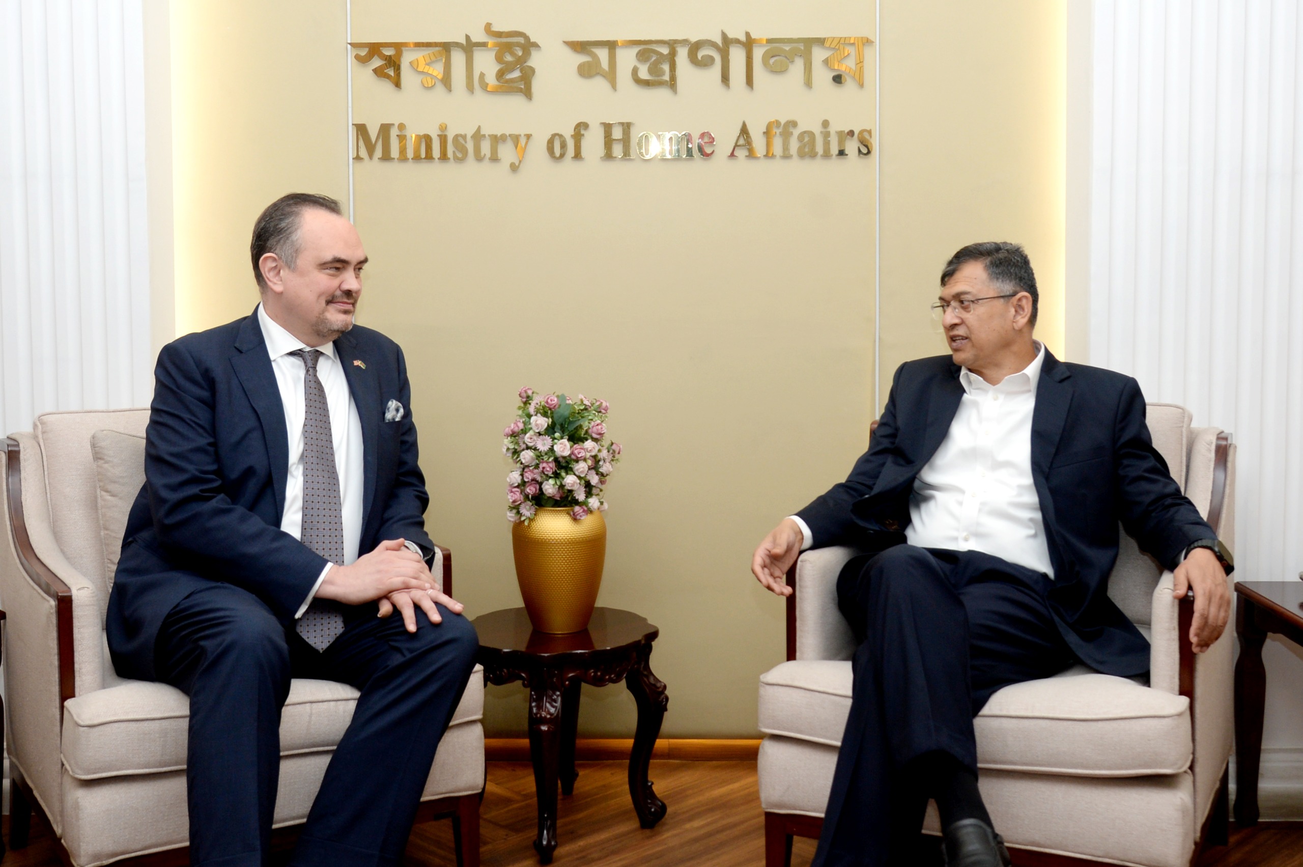 মার্কিন দূতাবাস সহ ডিপ্লোমেটিক এরিয়ার নিরাপত্তা ব্যবস্থা জোরদার করা হয়েছে- স্বরাষ্ট্রমন্ত্রী