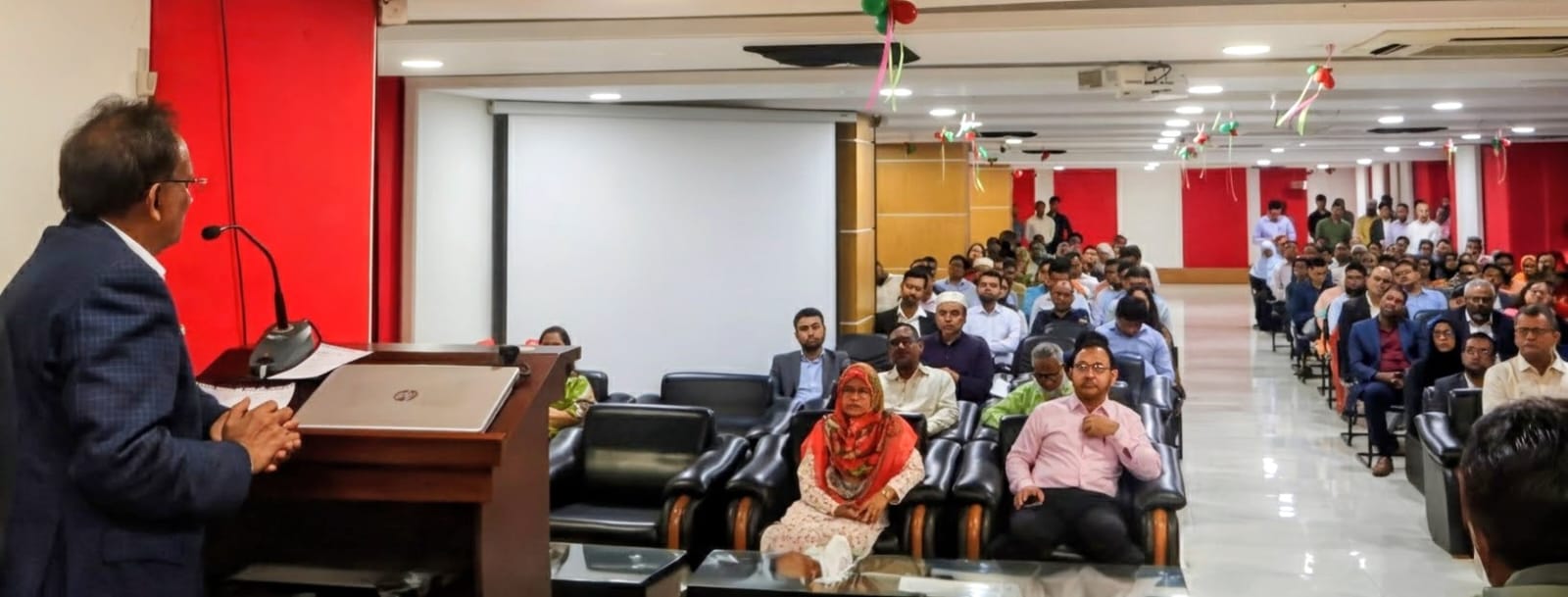 সেবা জনগণের দোরগোড়ায় পৌঁছে দিতে ডাক বিভাগ কাজ করবে-ফকির মাহবুব আনাম