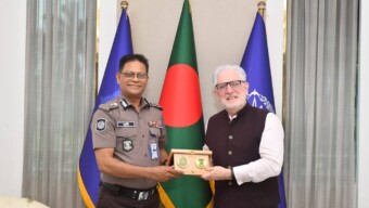 আইজিপির সঙ্গে আয়ারল্যান্ডের রাষ্ট্রদূতের সাক্ষাৎ