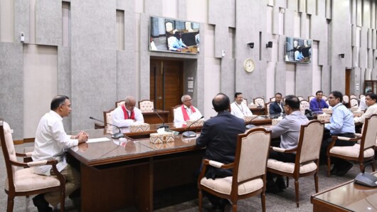 আজ ০৫ এপ্রিল ২০২৬, রবিবার ঢাকায় বাংলাদেশ সচিবালয়ে মাননীয় প্রধানমন্ত্রী তারেক রহমানের সঙ্গে ‘ইস্টার সানডে’ উপলক্ষে প্রোটেস্ট্যান্ট চার্চের নেতৃবৃন্দ শুভেচ্ছা বিনিময় করেন