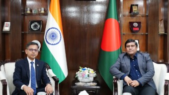 মাননীয় প্রধানমন্ত্রীর প্রতিরক্ষা উপদেষ্টার সঙ্গে ভারতের হাইকমিশনার এর সৌজন্য সাক্ষাৎ