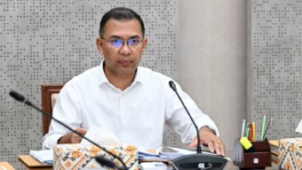 প্রধানমন্ত্রী তারেক রহমান জাতীয় অর্থনৈতিক পরিষদের নির্বাহী কমিটি (একনেক)-এর ২০২৫-২৬ অর্থবছরের ১০ম সভায় সভাপতিত্ব করেন