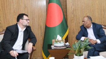 পরিবেশ মন্ত্রীর সাথে বিশ্বব্যাংক প্রতিনিধির সাক্ষাৎ