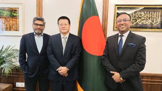 প্রধানমন্ত্রীর পররাষ্ট্র বিষয়ক উপদেষ্টা হুমায়ুন কবিরের সাথে সৌজন্য সাক্ষাৎ করেছেন চীনের রাষ্ট্রদূত ইয়াও ওয়েন