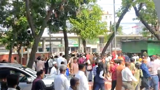অটোপাশের দাবিতে ফের হামলার শিকার জাতীয় বিশ্ববিদ্যালয়ের উপাচার্য