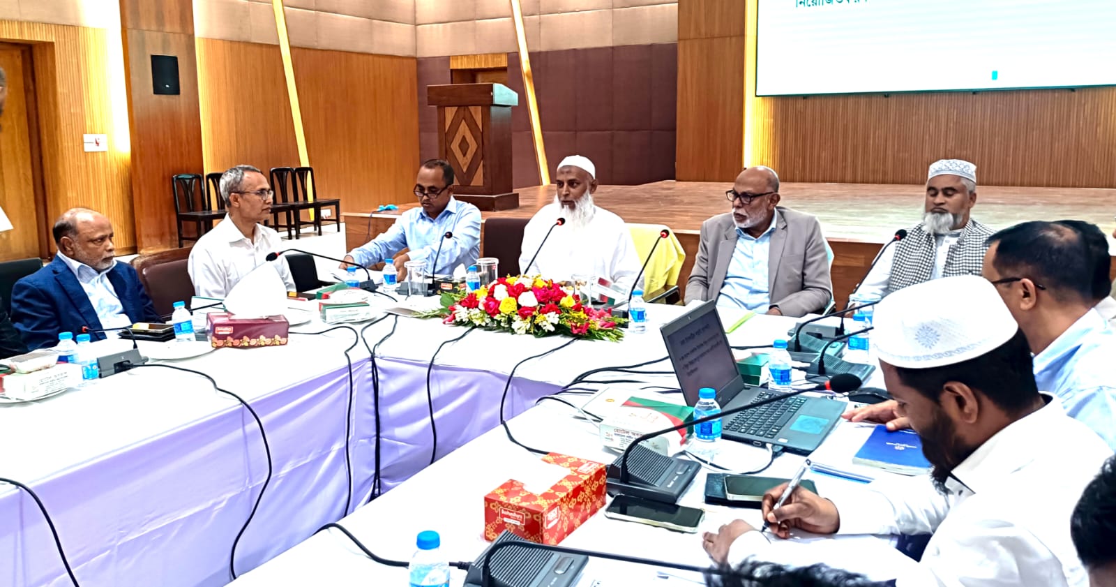 হজ ব্যবস্থাপনার সাথে সরকারের ভাবমূর্তির প্রশ্ন জড়িত-ধর্মমন্ত্রী কায়কোবাদ
