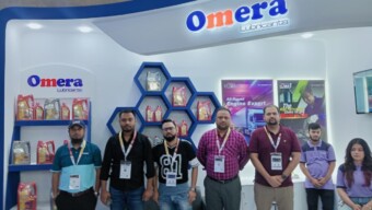 ১৯তম ঢাকা মোটর শোতে ওমেরা লুব্রিক্যান্টসের পণ্য প্রদর্শনী ও দর্শনার্থীদের ভিড়