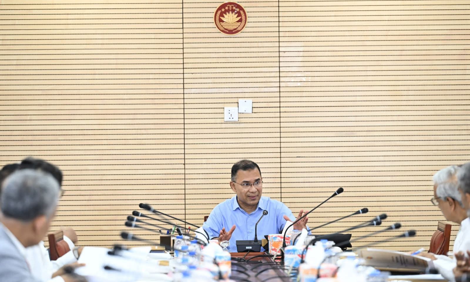 আজ ১৩ মে ২০২৬, বুধবার বাংলাদেশ সচিবালয়ে মাননীয় প্রধানমন্ত্রী তারেক রহমানের সভাপতিত্বে জাতীয় অর্থনৈতিক পরিষদের নির্বাহী কমিটি (একনেক)-এর সভা অনুষ্ঠিত হয়