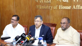 সিলেট বিভাগের পাথর/বালু মিশ্রিত পাথর কোয়ারির সর্বশেষ অবস্থা ও করণীয় বিষয়ে স্বরাষ্ট্রমন্ত্রীর সভাপতিত্বে সভা শেষে স্বরাষ্ট্রমন্ত্রীর প্রেস ব্রিফিং