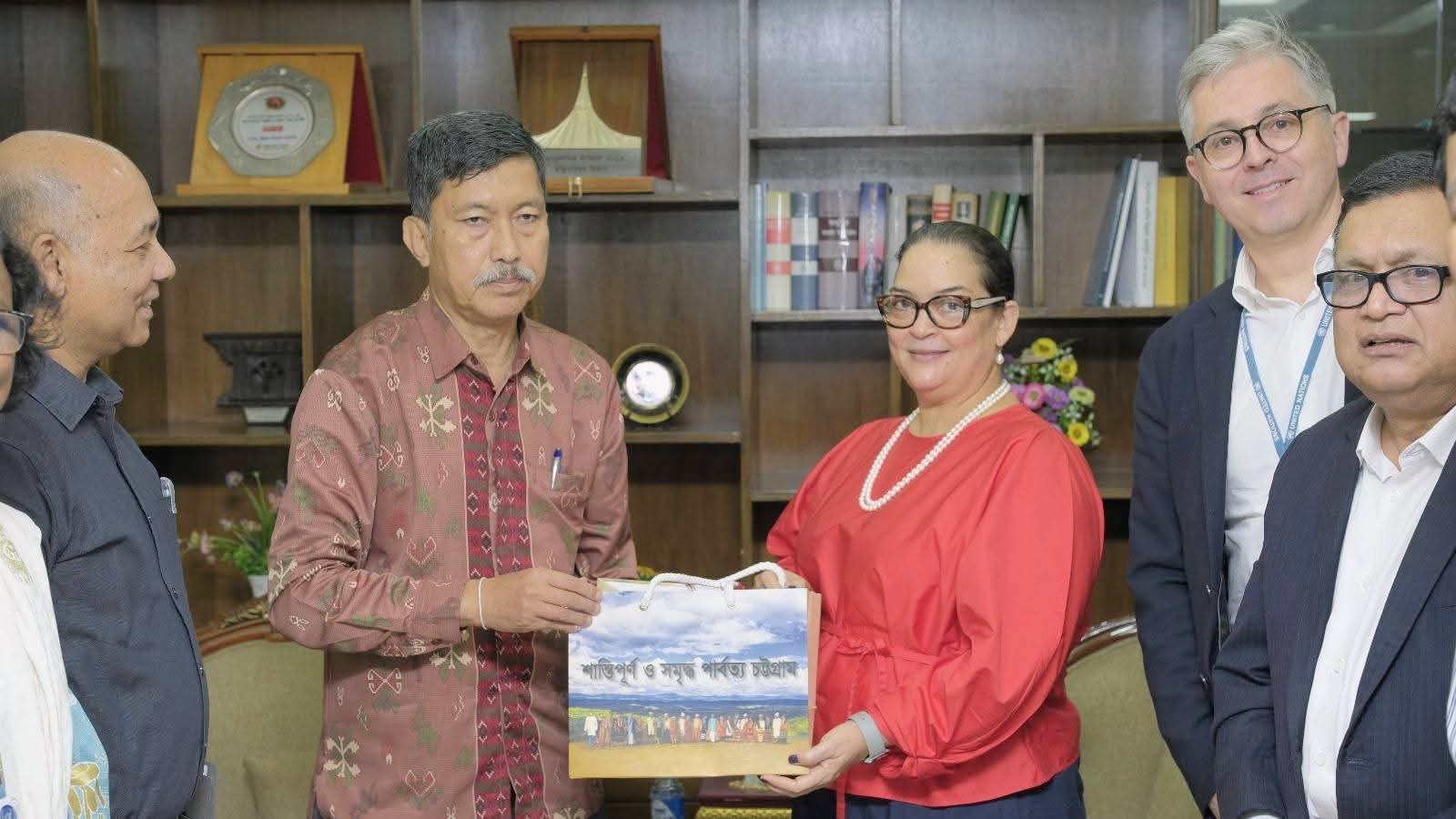 পার্বত্য অঞ্চলে টেকসই খাদ্য নিরাপত্তা ও যুবকদের দক্ষ করতে ডব্লিউএফপি-এর সহযোগিতা চাইলেন পার্বত্য মন্ত্রী দীপেন দেওয়ান এমপি