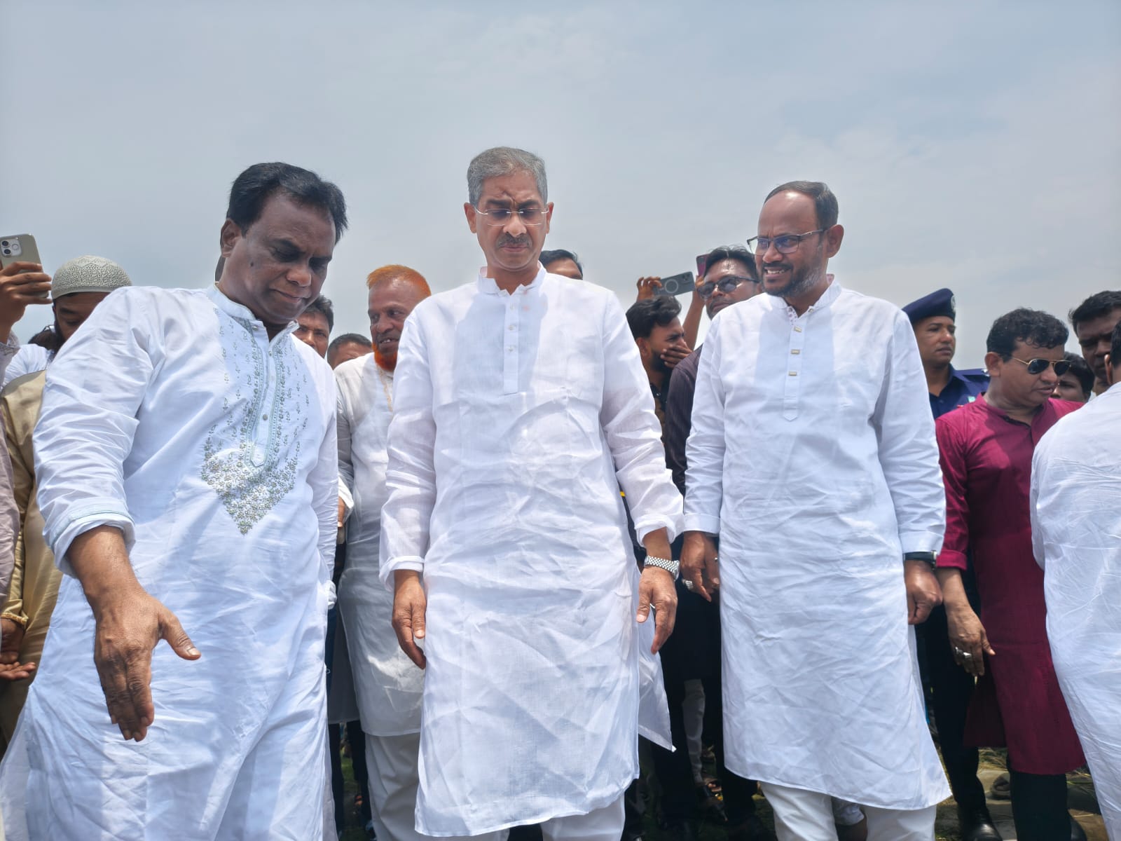 ‎যমুনার ভাঙন ঠেকাতে টাঙ্গাইলে স্থায়ী বেড়িবাঁধের ঘোষণা পানিসম্পদ মন্ত্রীর‎
