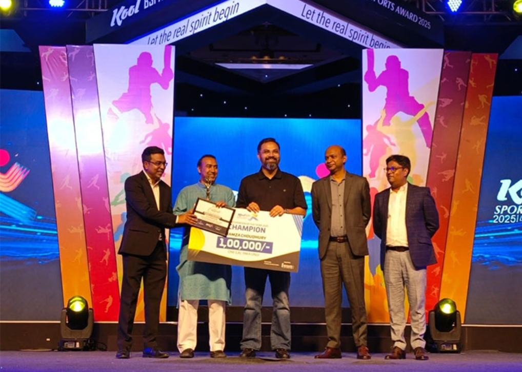 ‘আগে ফুটবলার হিসেবে আসতাম, এখন ক্রীড়ামন্ত্রী হিসেবে : বিএসপিএ অ্যাওয়ার্ডে আমিনুল হক
