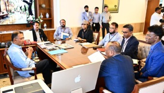 আজ ০৬ জুন ২০২৬, শনিবার সকালে রাজধানীর তেজগাঁওস্থ প্রধানমন্ত্রীর কার্যালয়ে  প্রধানমন্ত্রী তারেক রহমানের সভাপতিত্বে ‘২৫ কোটি বৃক্ষরোপণ কর্মসূচির উদ্বোধন উপলক্ষে কর্মপর্যায়ভিত্তিক জলবায়ু বার্তা ও বিশ্ব পরিবেশ দিবসের কর্মসূচি’ সংক্রান্ত বৈঠক অনুষ্ঠিত হয়
