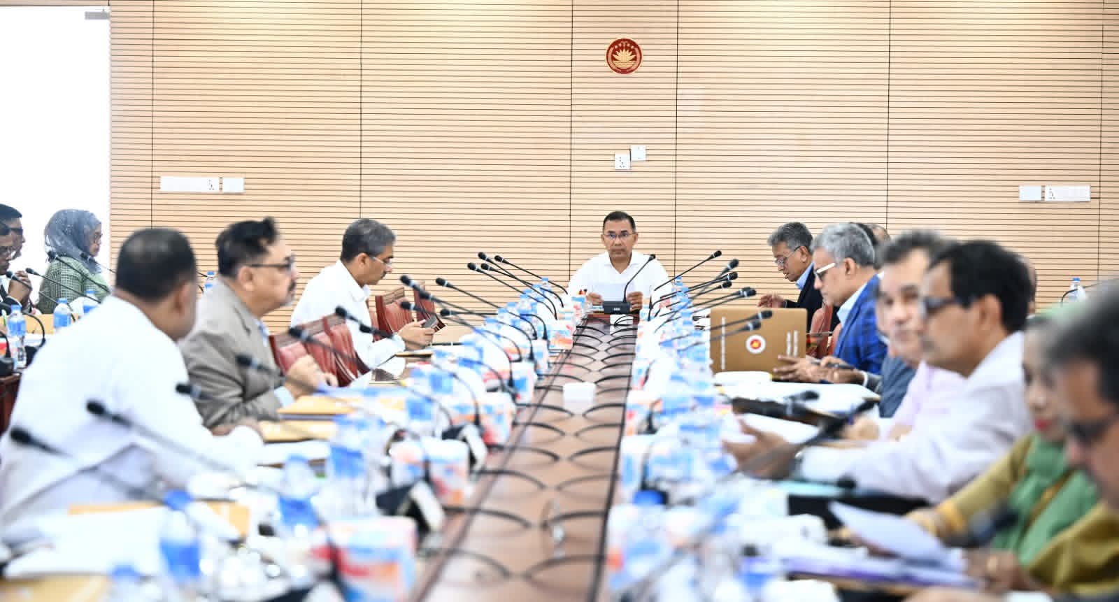মাননীয় প্রধানমন্ত্রী তারেক রহমানের সভাপতিত্বে আজ মঙ্গলবার (০৯ জুন ২০২৬) সকালে বাংলাদেশ সচিবালয়ে জাতীয় অর্থনৈতিক পরিষদের নির্বাহী কমিটির (একনেক) সভা অনুষ্ঠিত হয়