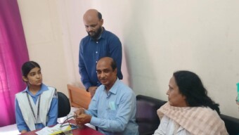বিশ্বখ্যাত ‘লিভিং ঈগল’ বৈমানিক গ্রুপ ক্যাপ্টেন (অবঃ) সাইফুল আজম- এর ৬ষ্ঠ মৃত্যুবার্ষিকীতে বাংলাদেশ বিমান বাহিনীর গভীর শ্রদ্ধাঞ্জলি
