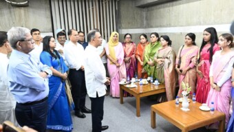 প্রধানমন্ত্রী ও সংসদ নেতা তারেক রহমান, এমপির সঙ্গে সাক্ষাৎ করেছেন মানবাধিকার সংগঠন ‘মায়ের ডাক’-এর গুম ও খুনের শিকার ভুক্তভোগী পরিবারের সদস্যবৃন্দ।