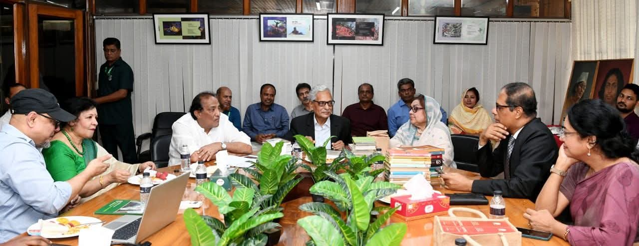 কবি নজরুল ইনস্টিটিউট পরিদর্শনে সংস্কৃতি মন্ত্রী ও প্রতিমন্ত্রী: নজরুলের সাহিত্য বিশ্বময় ছড়িয়ে দিতে উচ্চপর্যায়ের অনুবাদ কমিটি গঠন
