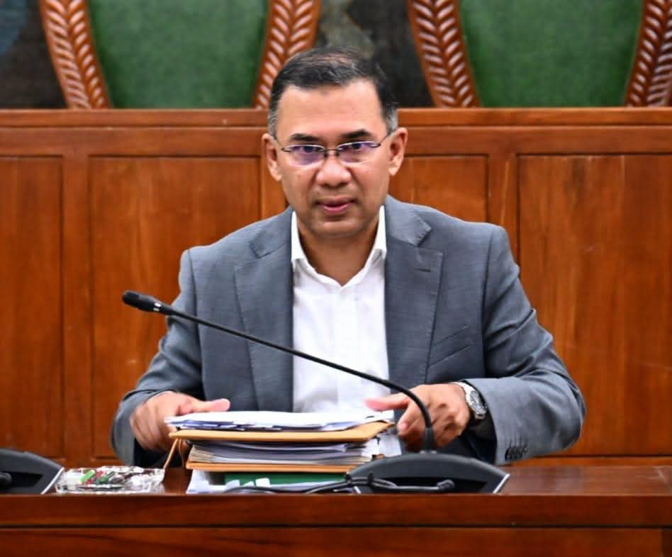 আজ বৃহস্পতিবার (১৮ জুন ২০২৬) সন্ধ্যা ৭টা ১৫ মিনিটে জাতীয় সংসদ ভবনের মন্ত্রিপরিষদ সভাকক্ষে অনুষ্ঠিত মন্ত্রিপরিষদ সভায় প্রধানমন্ত্রী তারেক রহমান সভাপতিত্ব করেন