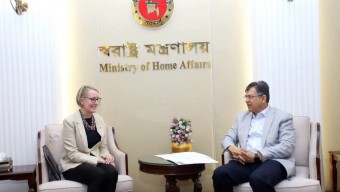 স্বরাষ্ট্রমন্ত্রীর সঙ্গে যুক্তরাজ্যের হাইকমিশনারের সৌজন্য সাক্ষাৎ