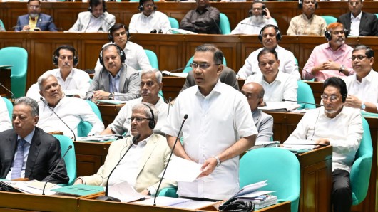 ত্রয়োদশ জাতীয় সংসদের দ্বিতীয় অধিবেশন (বাজেট অধিবেশন)-এ বক্তব্য রাখছেন মাননীয় প্রধানমন্ত্রী ও সংসদ নেতা তারেক রহমান, এমপি