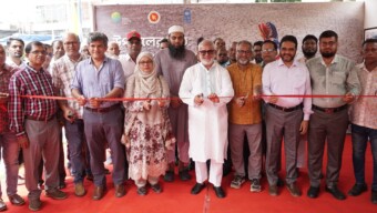 উপকূলীয় জলবায়ু সহনশীলতায় নারীদের জীবনসংগ্রাম ও নেতৃত্ব নিয়ে খুলনায় আলোকচিত্র প্রদর্শনী