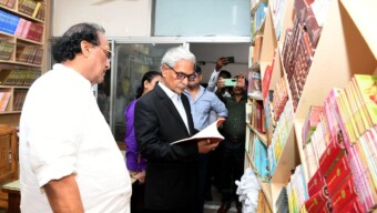 কবি নজরুল ইনস্টিটিউট পরিদর্শনে সংস্কৃতি মন্ত্রী ও প্রতিমন্ত্রী: নজরুলের সাহিত্য বিশ্বময় ছড়িয়ে দিতে উচ্চপর্যায়ের অনুবাদ কমিটি গঠন