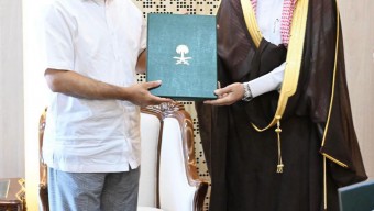সচিবালয়ে আজ সকালে মন্ত্রিপরিষদ বিভাগে বৈঠক