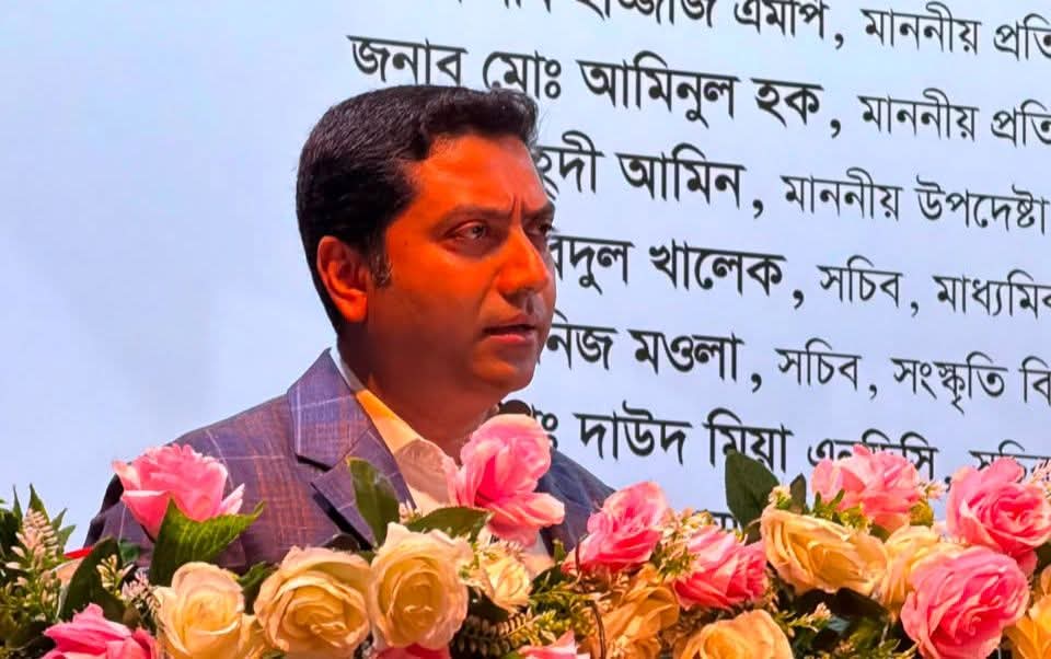 শুধু পাঠ্যবই নয়; নতুন শিক্ষাব্যবস্থায় আসছে শিক্ষক গাইড, ওয়ার্কবুক, রেমিডিয়াল গাইড ও ভিডিও লেসন: ববি হাজ্জাজ