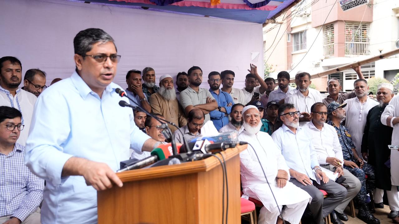 প্রধানমন্ত্রীর নির্দেশে প্রধান বিরোধী দলীয় নেতার নির্বাচনী আসনে জনসমস্যা জনদুর্ভোগ নিরসনের লক্ষ্যে নাগরিক সমাবেশ, মতবিনিময় সভা ও বিভিন্ন কার্যক্রম পরিদর্শন করছেন স্থানীয় সরকার প্রতিমন্ত্রী