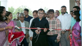 বর্ষার স্নিগ্ধতা, বাংলার ঐতিহ্য এবং দেশীয় ক্ষুদ্র ও কুটির শিল্পের বৈচিত্র্যকে একসূত্রে গাঁথতে বাংলাদেশ ক্ষুদ্র ও কুটির শিল্প কর্পোরেশন (বিসিক) আয়োজন করেছে পাঁচ দিন ব্যাপী ‘বিসিক বর্ষা মেলা-২০২৬’