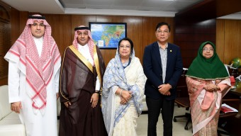 বেসামরিক বিমান পরিবহন ও পর্যটন মন্ত্রী ও প্রতিমন্ত্রীর সঙ্গে বাংলাদেশে নিযুক্ত সৌদি আরবের রাষ্ট্রদূতের সৌজন্য সাক্ষাৎ