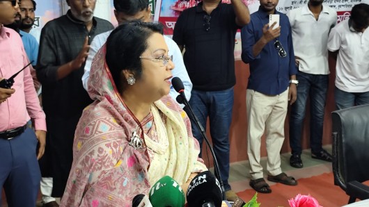 মানিকগঞ্জে রথযাত্রার উদ্বোধন করলেন বেসামরিক বিমান পরিবহন ও পর্যটন মন্ত্রী