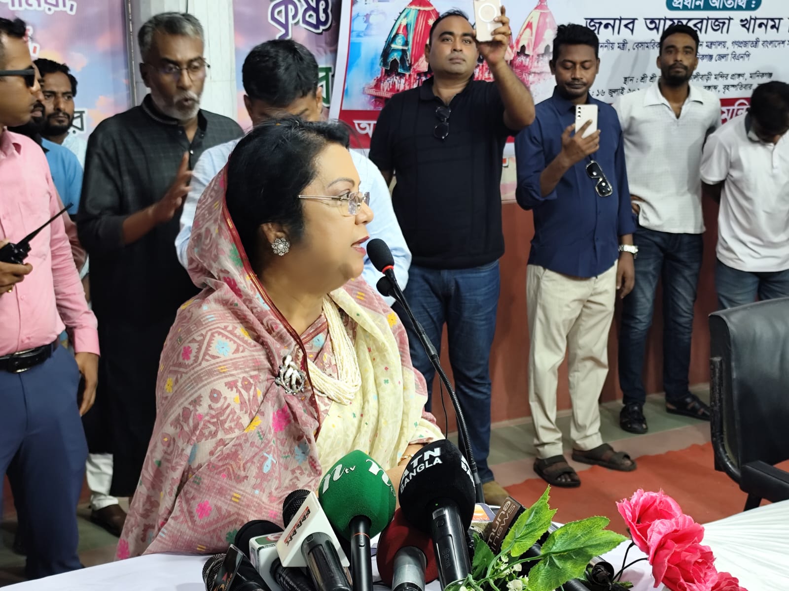 মানিকগঞ্জে রথযাত্রার উদ্বোধন করলেন বেসামরিক বিমান পরিবহন ও পর্যটন মন্ত্রী