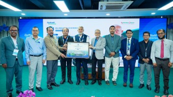 ড্যাফোডিল ইন্টারন্যাশনাল ইউনিভার্সিটির উদ্যোক্তা উন্নয়ন বিষয়ক লোকবক্তৃতায়কৃষিবিদ গ্রুপের ব্যবস্থাপনা পরিচালক ও রিহ্যাবের চেয়ারম্যান ড. আলী আফজাল