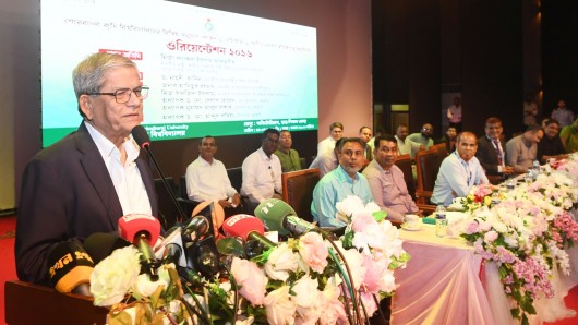 শুধু চাকরি নয়, কৃষিভিত্তিক শিল্প গড়ে তুলতে হবে: শেকৃবির নবীনদের স্থানীয় সরকার মন্ত্রী