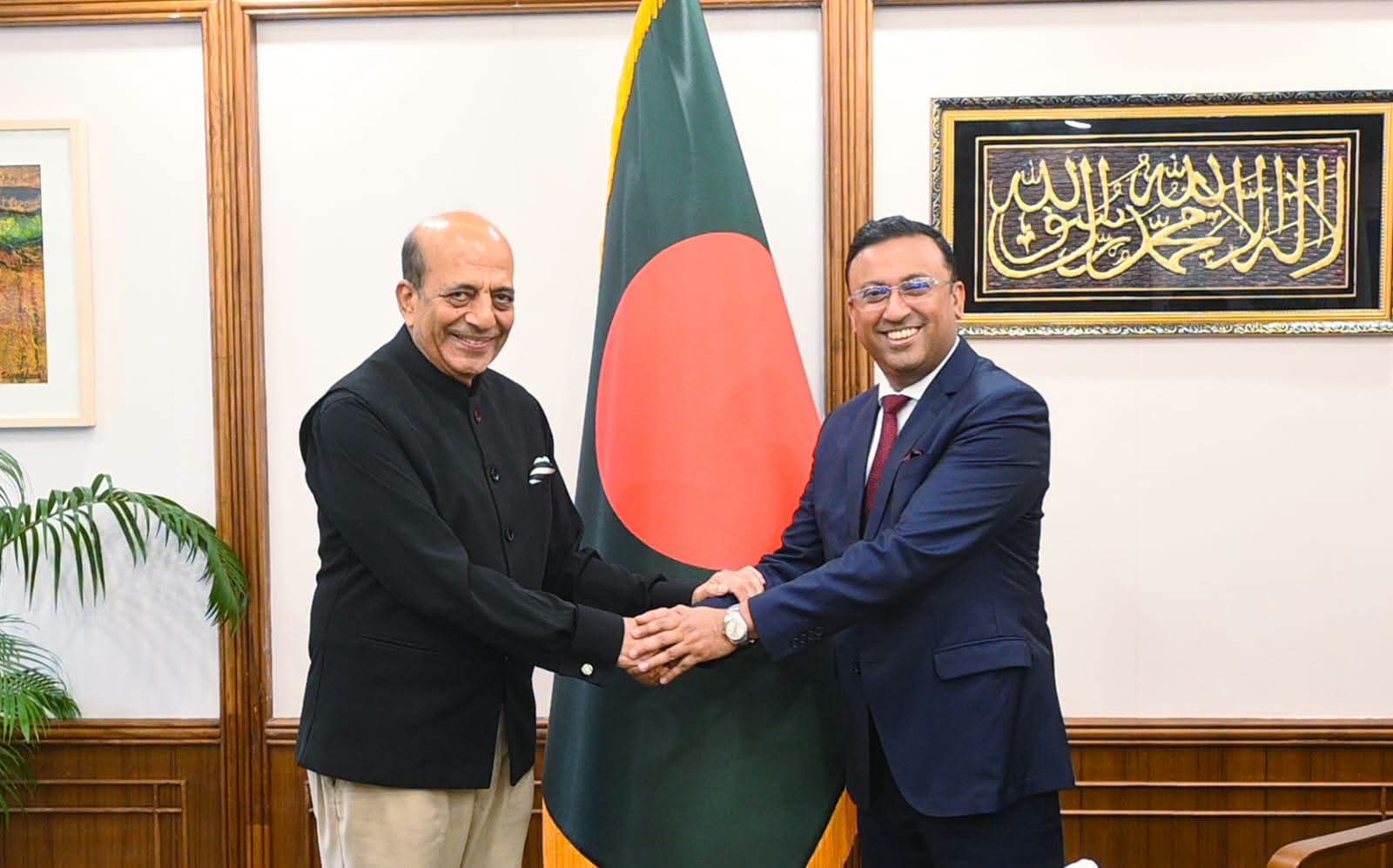 প্রধানমন্ত্রীর পররাষ্ট্র উপদেষ্টার সঙ্গে ভারতের নতুন হাইকমিশনারের সাক্ষাৎ, দ্বিপাক্ষিক সম্পর্ক জোরদারের আহ্বান