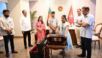 প্রধানমন্ত্রী তারেক রহমানের সঙ্গে সাক্ষাতের মধ্য দিয়ে স্বপ্নপূরণ হলো রংপুরের গঙ্গাচড়া উপজেলার ক্ষুদে সংগীতশিল্পী অনুশ্রী রায়ের