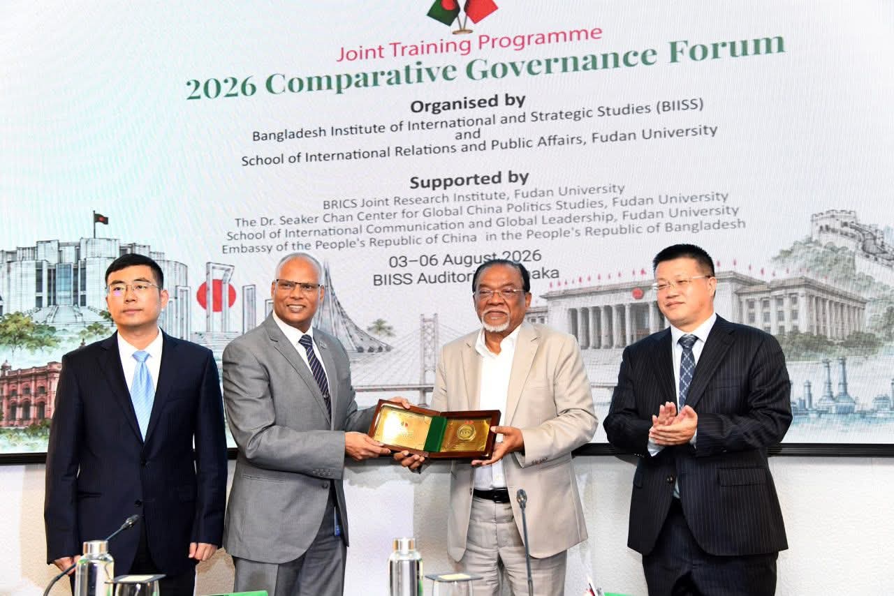 কৃত্রিম বুদ্ধিমত্তা, স্মার্ট ম্যানুফ্যাকচারিং এবং ডিজিটাল গভর্নেন্সে চীনের সহযোগিতা জোরদারের আহ্বান জনপ্রশাসন উপদেষ্টার