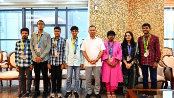 প্রধানমন্ত্রী তারেক রহমানের সঙ্গে সৌজন্য সাক্ষাৎ করেন আন্তর্জাতিক গণিত অলিম্পিয়াড (IMO) ও ইউরোপীয় বালিকা গণিত অলিম্পিয়াডের (EGMO) পদকজয়ী বাংলাদেশি শিক্ষার্থীরা