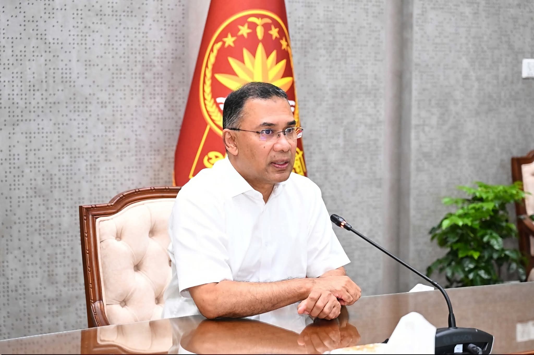 প্রধানমন্ত্রী তারেক রহমান সড়ক ও বাঁধের ভাঙন রোধে পরিবেশবান্ধব বিন্না ঘাসের ব্যবহার নিয়ে আয়োজিত সভায় সভাপতিত্ব করেন।