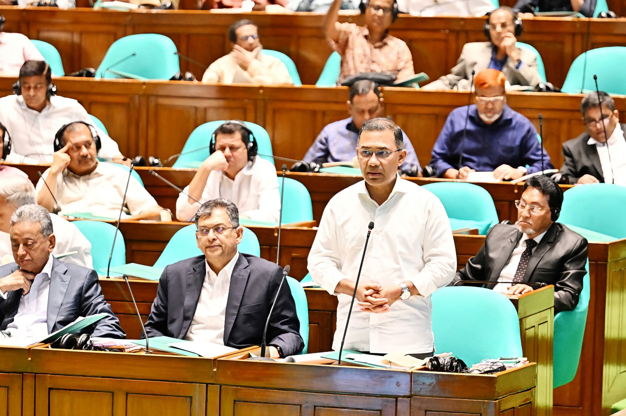 অষ্টম কার্যদিবসে সংসদ সদস্যদের মুখোমুখি প্রধানমন্ত্রী তারেক রহমান
