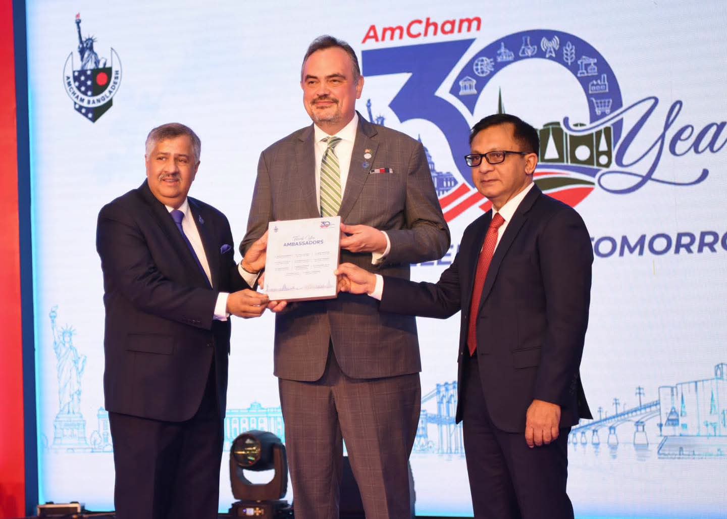 বাংলাদেশে আরও ৫ বিলিয়ন ডলার মার্কিন বিনিয়োগ আনার লক্ষ্য: বাণিজ্যমন্ত্রী