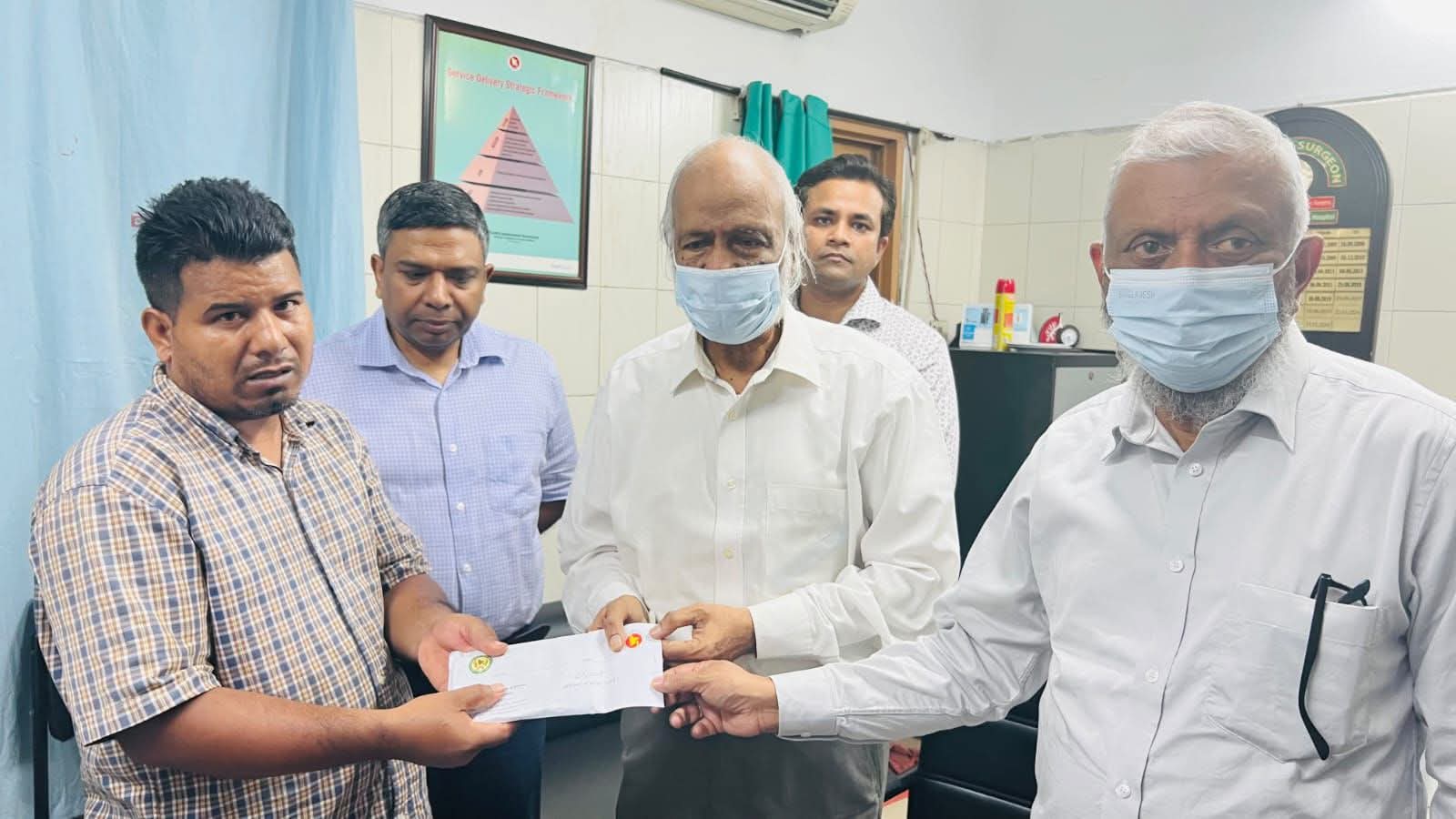 আশুলিয়া অগ্নিকাণ্ডে হতাহতদের পাশে সরকার: পরিদর্শনে হাসপাতালে এলজিআরডি মন্ত্রী