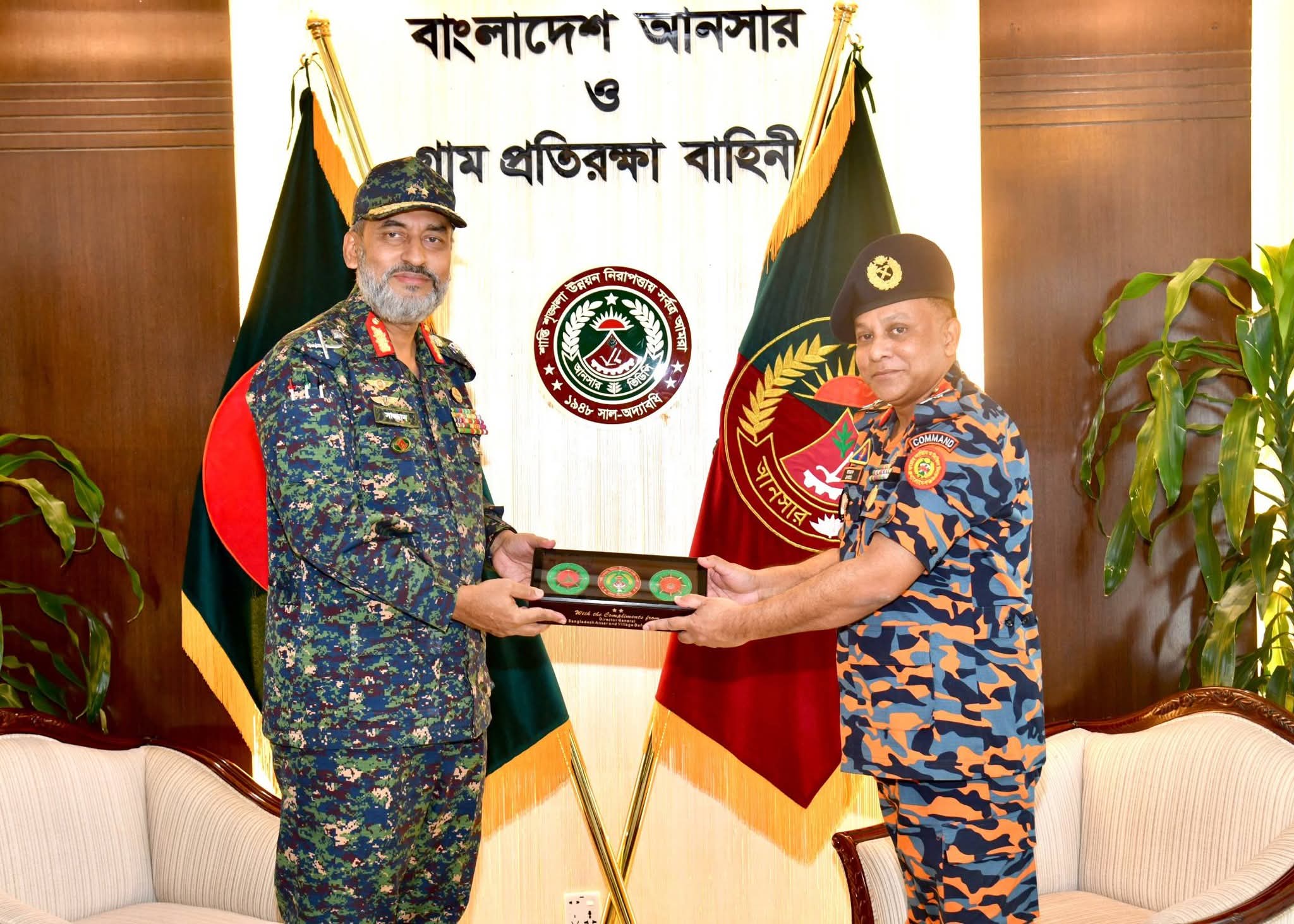 আনসার-ভিডিপি মহাপরিচালকের সাথে ফায়ার সার্ভিস ও সিভিল ডিফেন্স এর ডিজির সাক্ষাৎ: দুর্যোগ ব্যবস্থাপনা পরিকল্পনা বাস্তবায়ন সমন্বয়