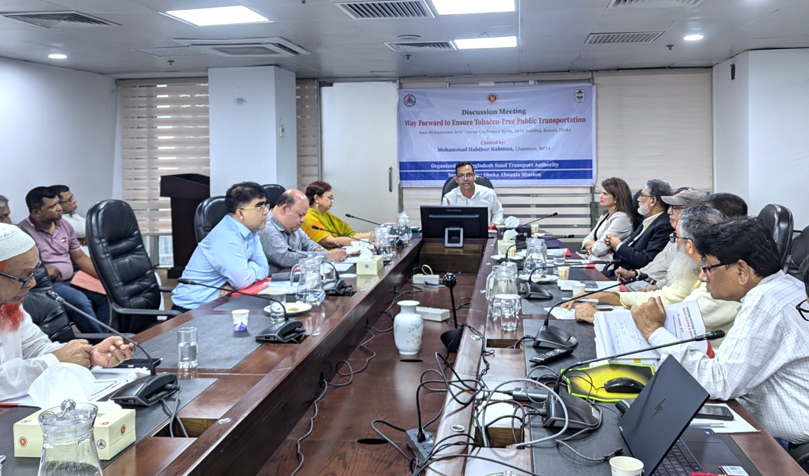 গণপরিবহনে পরোক্ষ ধূমপানের শিকার আড়াই কোটি মানুষ: তামাকমুক্ত পরিবহন নিশ্চিতের দাবি