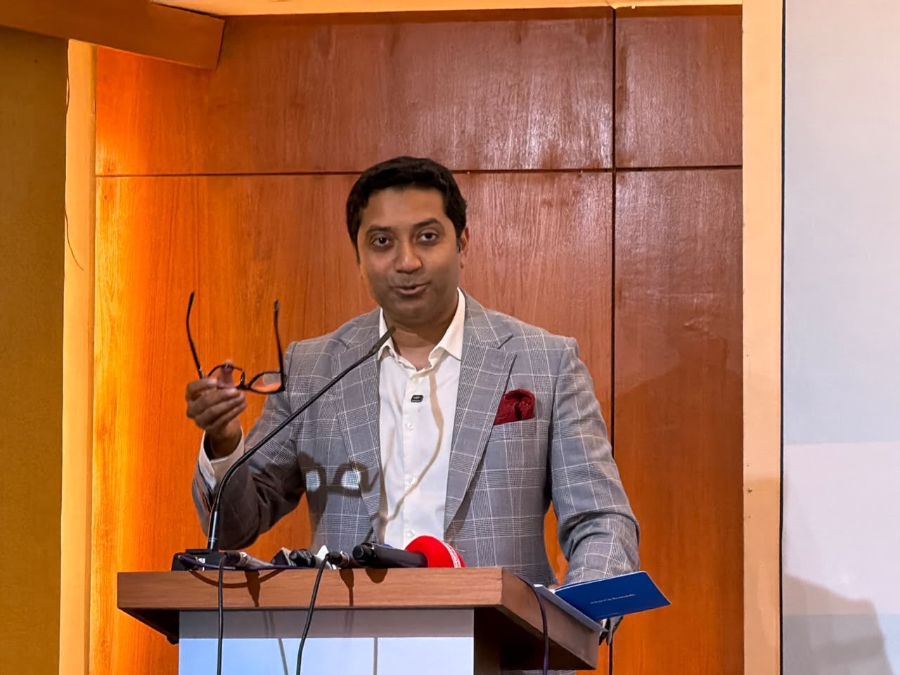 বৃত্তি-উপবৃত্তিতে ‘সমতা’ নয়, প্রয়োজনের ভিত্তিতে অগ্রাধিকার: প্রতিমন্ত্রী ববি হাজ্জাজ