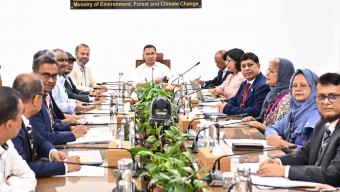 গণপ্রজাতন্ত্রী বাংলাদেশ সরকারের মাননীয় প্রধানমন্ত্রী তারেক রহমান আজ বৃহস্পতিবার (১৫ অক্টোবর ২০২৬) পরিবেশ, বন ও জলবায়ু মন্ত্রণালয় পরিদর্শন করে সংশ্লিষ্ট মন্ত্রী ও কর্মকর্তাদের সঙ্গে সভা করেন