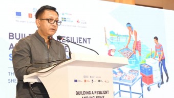 চিংড়ি রপ্তানি বাড়াতে পরিবেশবান্ধব উৎপাদন ও ডিজিটাল ট্রেসেবিলিটি জোরদারের আহ্বান বাণিজ্যমন্ত্রীর