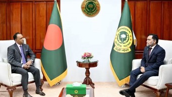 জাতীয় সংসদের ডেপুটি স্পীকারের সঙ্গে টাওয়ার হ্যামলেটসের স্পীকার মোস্তাক আহমেদের সাক্ষাৎ