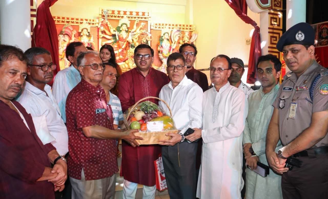 শারদীয় দুর্গাপূজা ২০২৬: রংপুর মহানগরীর বিভিন্ন পূজামণ্ডপ পরিদর্শন করলেন আরপিএমপি কমিশনার; পর্যবেক্ষণ করলেন সার্বিক নিরাপত্তা ও আইনশৃঙ্খলা পরিস্থিতি